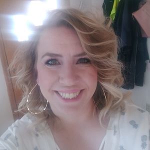 Meet your Posher, Leah